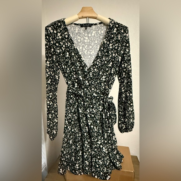 Trixxi Dresses & Skirts - 5 for $20 Deal- Trixxi Long Sleeve Floral Faux Wrap Dress- Size Small